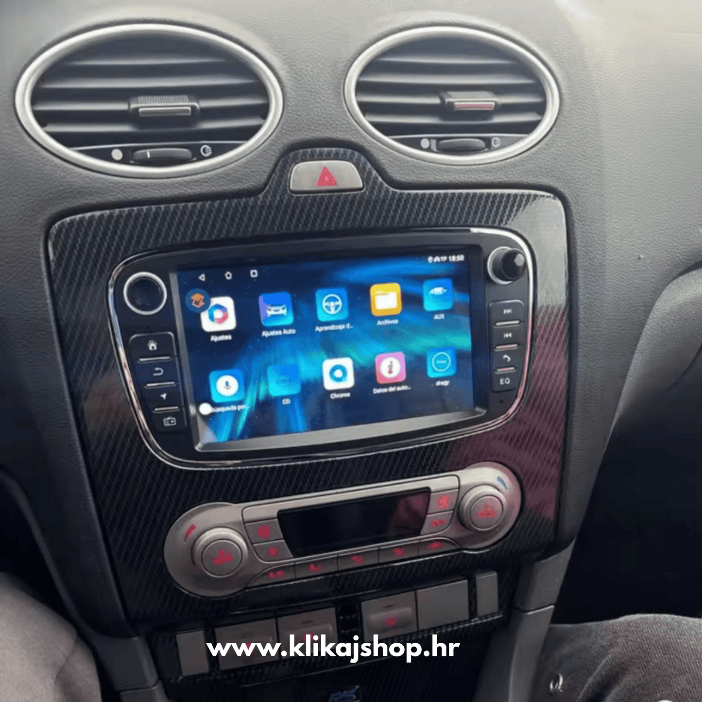 ford radio s ekranom 